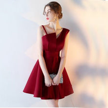 Load image into Gallery viewer, Robe cocktail courte chic 2018 satin sexy V neck knee length white burgundy cocktail dresses cheap plus size party Dress